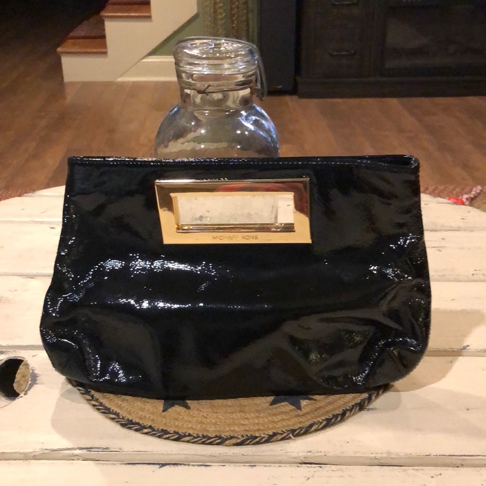 Patent leather Micheal  Kors  clutch
